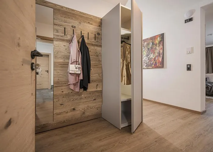 Lenzup مايرهوفن